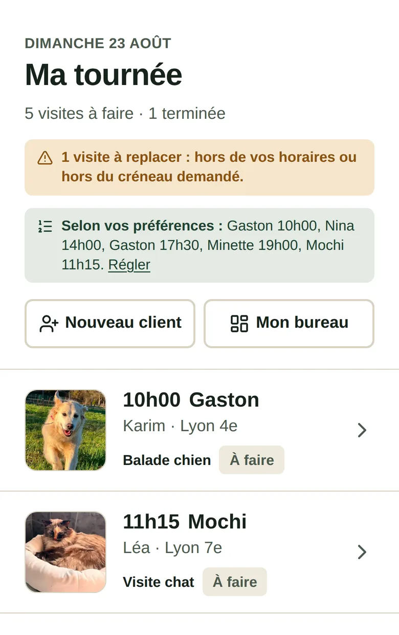 La tournée du jour dans l'outil : les visites triées par heure, avec la photo de chaque animal.